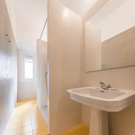 Radiant In The City Center By Guestready *
